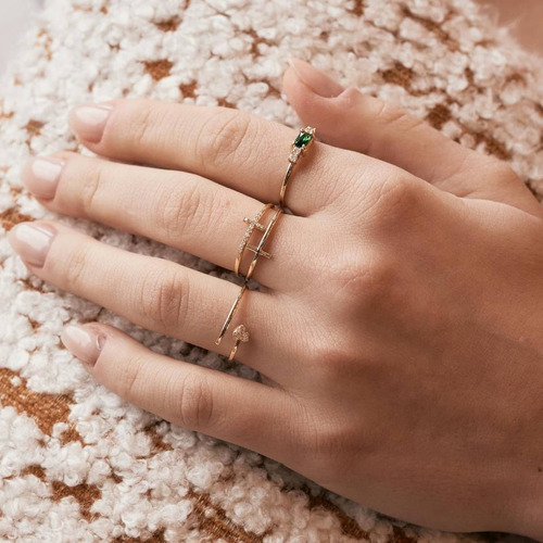 Anel Ouro 18k Feminino Esmeralda Central Diamantes Laterais - Imagem 3