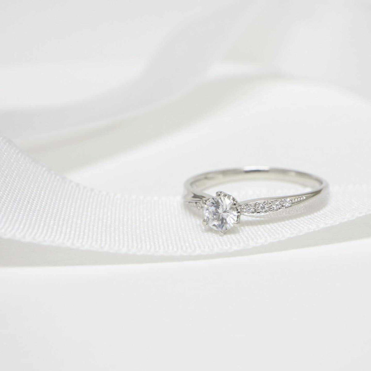 Anel Noivado Floco De Neve Ouro Branco - Imagem 4