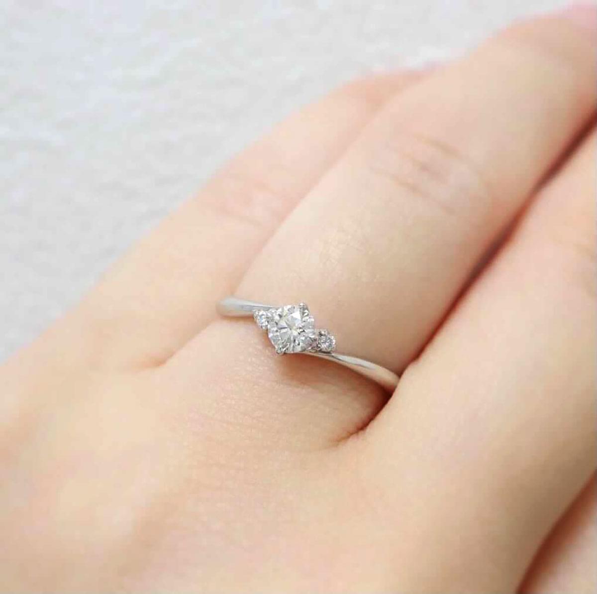 Anel Noivado Honra Ouro Branco - Imagem 5